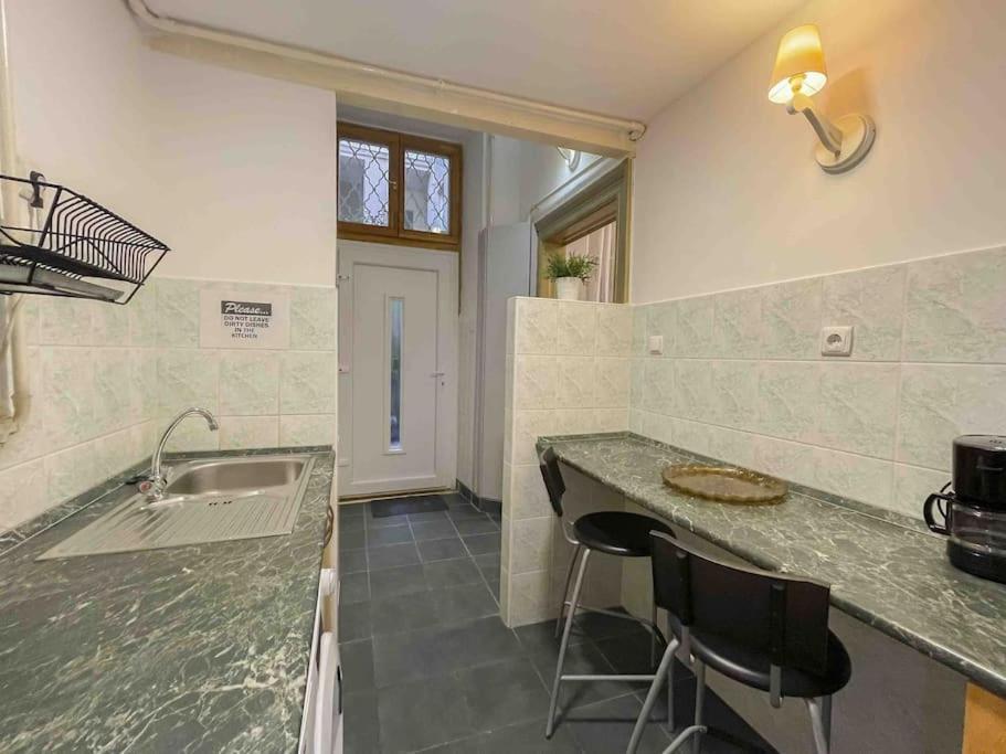 B15 Downtown Cosy Apartment Budapest Esterno foto